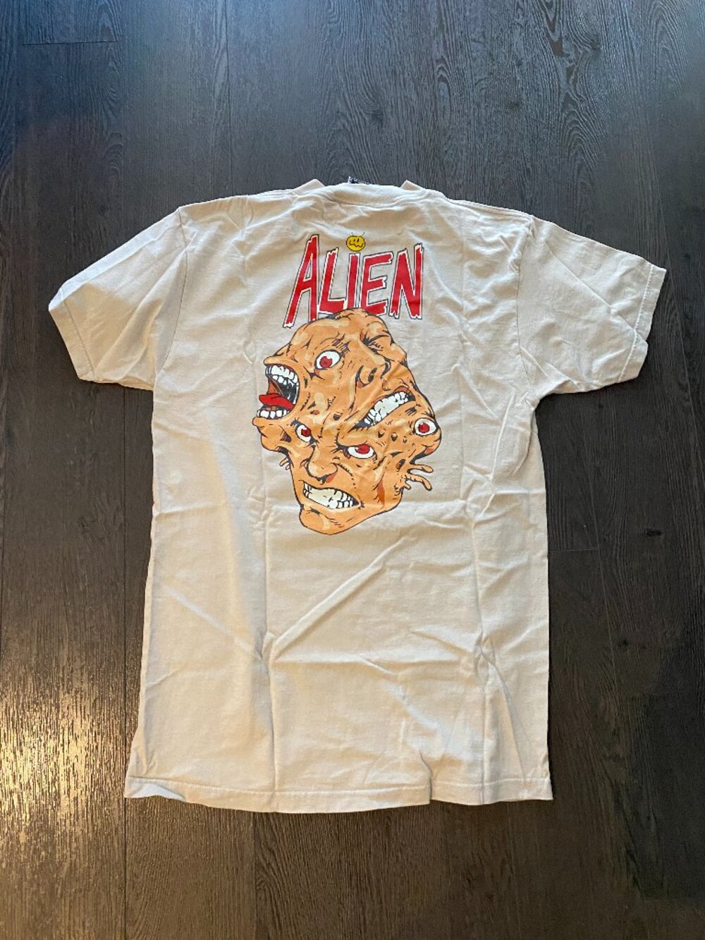 VINTAGE 90S Y2K SKATEBOARDING ALIEN TSHIRT MADE IN USA SIZE MEDIUM